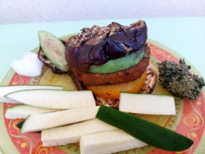 Recette de Vegan Hamburger Avocat Aubergine Tomate